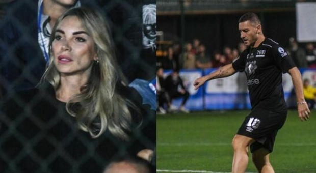 Totti e Noemi Bocchi inseparabili: lui gioca in campo (contro la Roma), lei assiste dalla tribuna