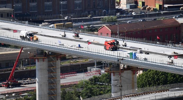Ponte di Genova, De Micheli: «La gestione va ad Autostrade»
