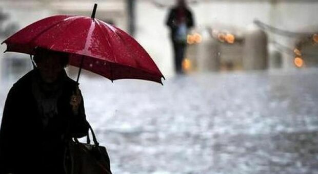 Meteo, San Silvestro bagnato in molte zone d'Italia: ecco dove piove. Temperature anomale