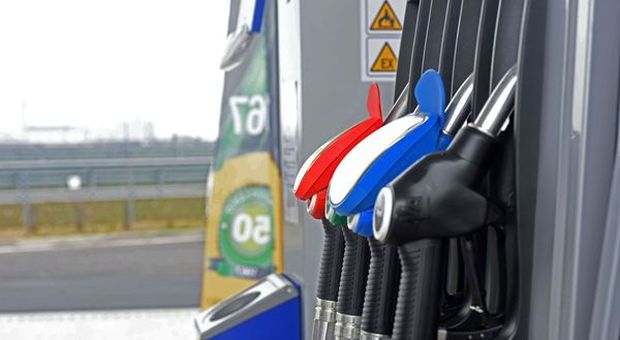 Italia, in forte aumento spesa per benzina e gasolio auto