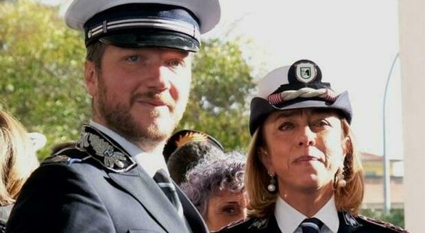 Tavoli e sedie non autorizzati in un'attivitaà del centro di Ascoli: la polizia ordina la rimozione