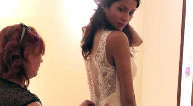 Mariana Rodriguez, sexy in abito bianco per il giorno del ''sì"