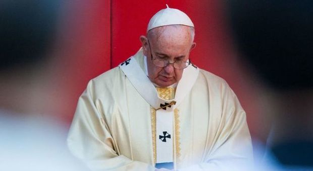 Tutti i veleni e il falso tumore l’ombra del complotto anti-Papa