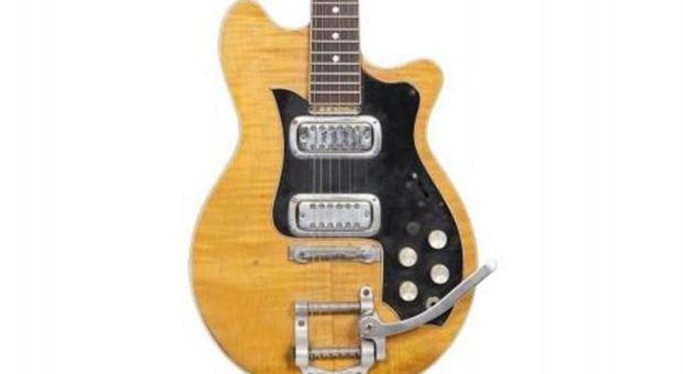 La chitarra di George Harrison ceduta all'asta (julienslive.com)