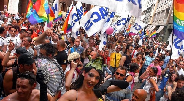 Pompei Pride, la diocesi apre: «Rispetto per ogni persona»