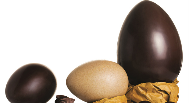 Opere d’arte al cioccolato: la Pasqua prende forma