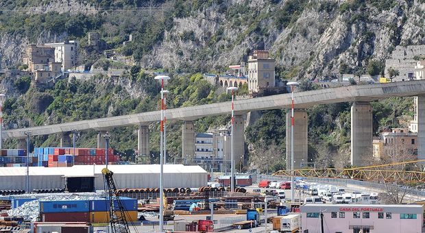 Salerno, prove sicurezza sul viadotto Gatto: scatta lo stop al traffico