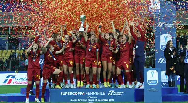 La Roma femminile vince la Supercoppa: battuta ai rigori la Juventus dopo l'1-1 al 120'. Decisiva Ceasar