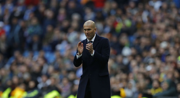 Roma, Zidane ha rifiutato la panchina giallorossa: lo riportano dalla Spagna
