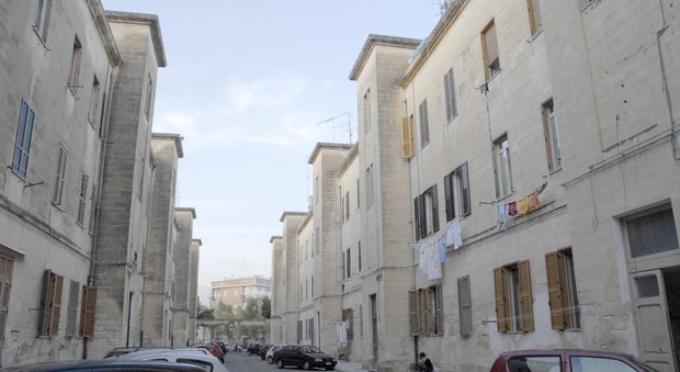 Case popolari occupate, il primato di Lecce: abusivo un inquilino su tre