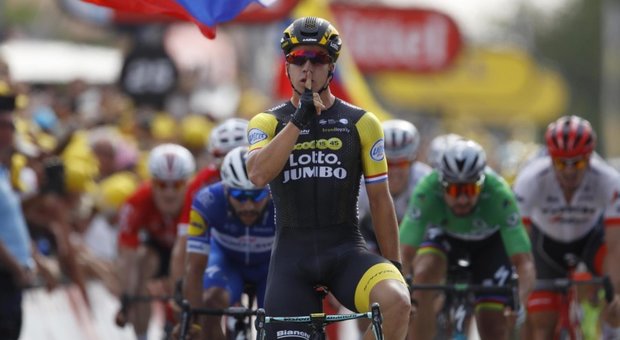 Tour de France, Groenewegen vince la settima tappa. Van Avermaet sempre in maglia gialla