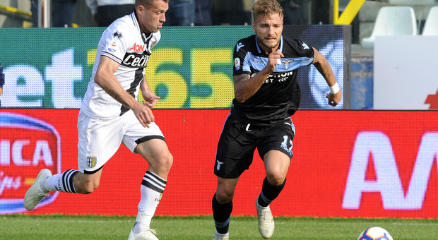 La Lazio soffre ma sbanca Parma: apre Immobile su rigore, poi Correa