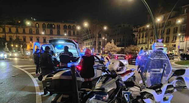 Movida a Napoli, controlli della polizia municipale: multato baretto in vicoletto Belledonne aperto dopo l'orario di chiusura