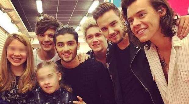 One Direction, la figlia di Bonolis insultata per una foto con la band