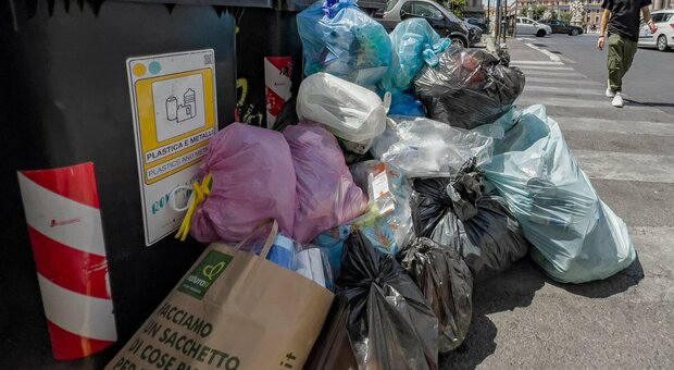 immagine Gualtieri, lettera ai romani insieme alla bolletta Tari sui rifiuti
