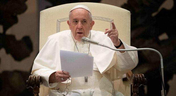 Papa Francesco «epura» vescovo argentino: coprì gli abusi di un prete pedofilo