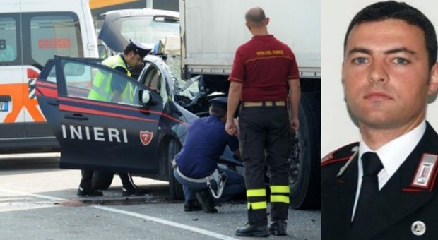 Piacenza, carabiniere muore nell'inseguimento in autostrada. In fin di vita collega, caccia all'auto in fuga