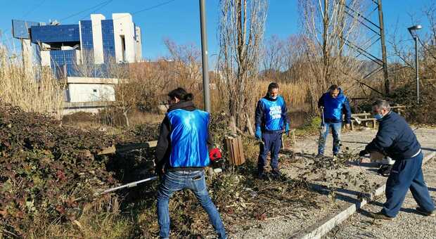 Cassino, volontari in azione nella giornata ecologica: ripulita la pista ciclabile