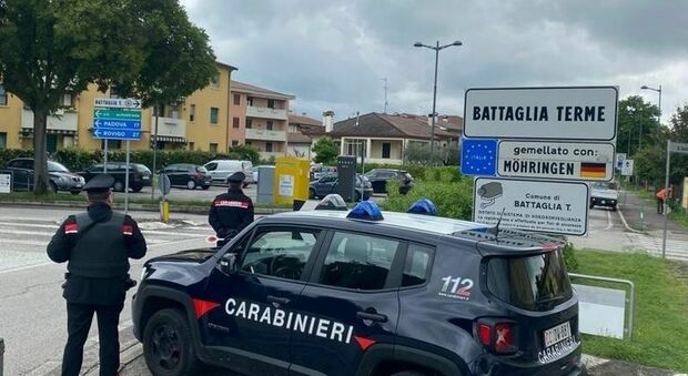 Carabinieri a Battaglia Terme