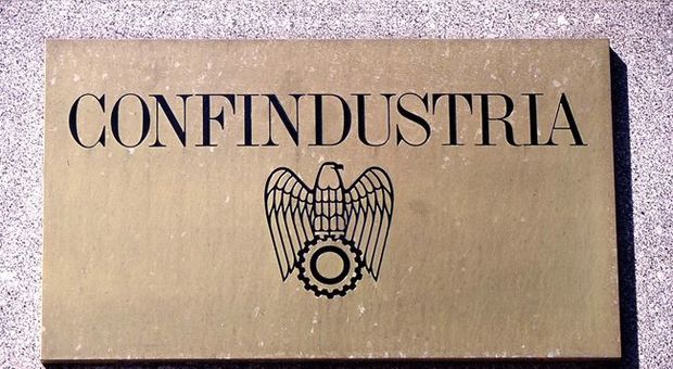 Def alle Camere, 16 mld per reddito cittadinanza e riforma Fornero Def alle Camere, 16 mld per reddito cittadinanza e riforma Fornero