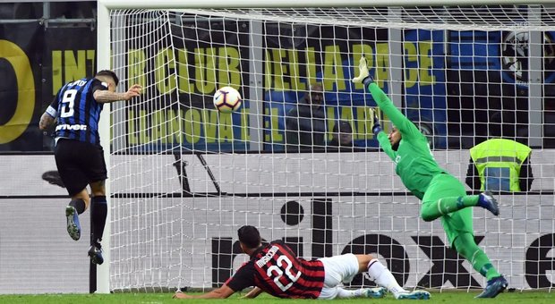 L'Inter si prende il derby nel recupero: gol di Icardi, ma il Milan paga l'errore di Donnarumma