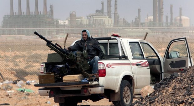 Libia, tensione alle stesse: Erdogan invia le truppe, Di Maio: «Pericolosa escalation»