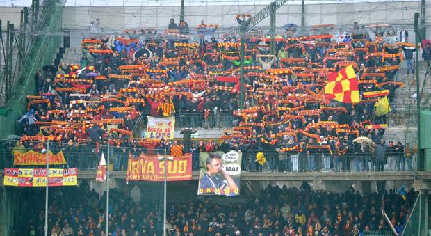 Scontri prima del derby ad Avellino Daspo per 13 tifosi del Benevento