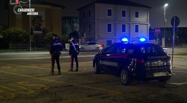 Litiga a casa e fugge nella notte: ragazzino di 15 anni ritrovato dopo 8 ore dai carabinieri