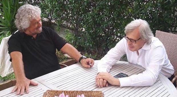 Vittorio Sgarbi inguaia Grillo: «Ho un audio in cui parla male della Raggi»