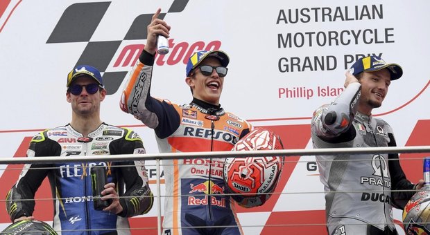 Moto Gp, Marquez trionfa in Australia dopo il duello e la caduta di Vinales