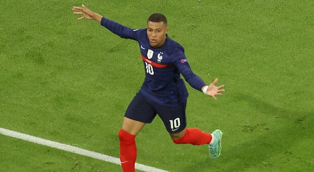 Francia-Germania, le pagelle: Pogba fa la star, Mbappé una furia. Hummels inguaia Löw