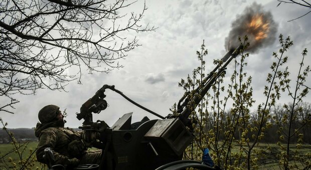 Guerra Ucraina, Kiev: «Offensiva russa a Bakhmut». Nuova fuga di documenti. Il Nyt: «Gli Usa spiano gli alleati»