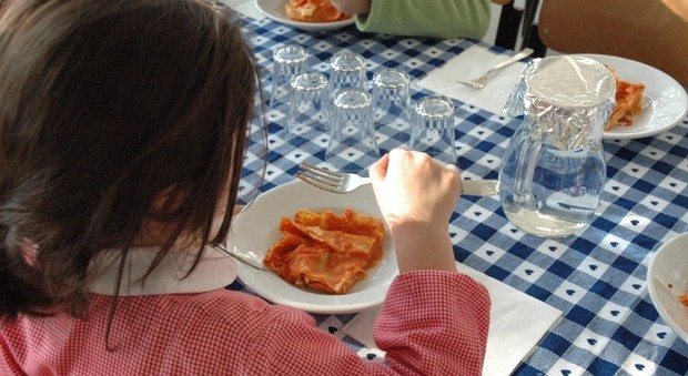 Rieti, a Fara Sabina mensa scolastica a cinque stelle: ai genitori di un'alunna cartella da 10mila euro per i pasti