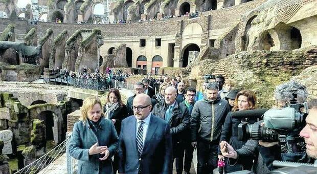 Colosseo, l'arena pronta per il Giubileo. Il Ministro Sangiuliano: «Copertura dei sotterranei a maggio 2025»