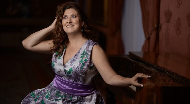 Il soprano Anna Pirozzi sarà Tosca al Teatro dell’Opera: «Non è mai tardi, basta aver talento e alzare la voce»
