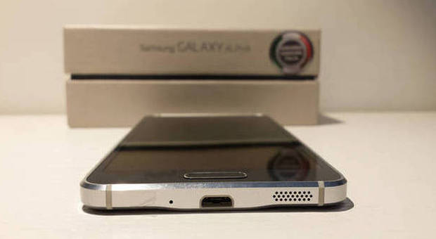 Samsung Galaxy Alpha| Ecco le tariffe di Tim, Vodafone Wind e Tre