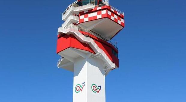 Fiumicino, il nuovo look della torre di controllo dell'aeroporto Leonardo Da Vinci