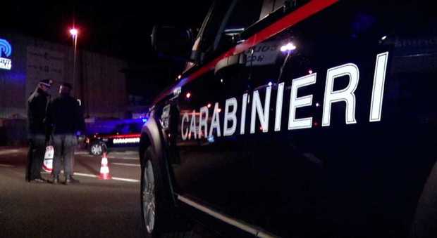 I due giovani erano stati sorpresi in casa dai carabinieri
