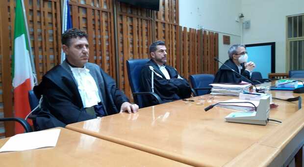 Il collegio giudicante della sezione penale del Tribunale di Brindisi