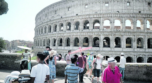 Colosseo, in autunno biglietti più cari e differenziati: arriva il percorso neroniano