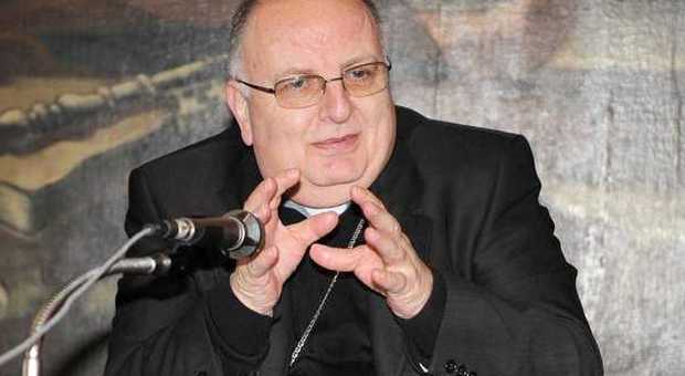 Salerno, l'arcivescovo Moretti sferza i politici: «Basta egoismi e liti»