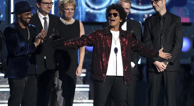 Grammy Awards, a New York trionfa Bruno Mars