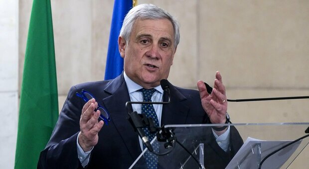 Tajani: «Il Mes deve essere modificato: più controlli europei»