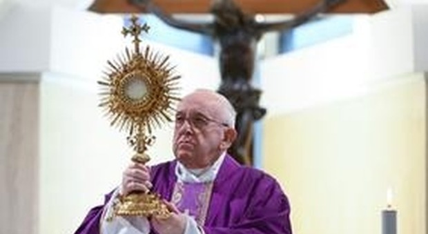 immagine Nuovo tampone per il Papa: negativo
