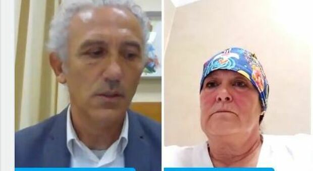 Il sindaco, Damiano Coletta, e Rita Dal Piaz durante la diretta facebook