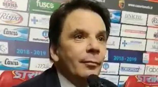 Eziolino Capuano durante la conferenza stampa di fine gara