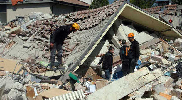 «Il terremoto a L'Aquila mi ha rovinato la vita»: 68enne si dà fuoco a cinque anni dal sisma