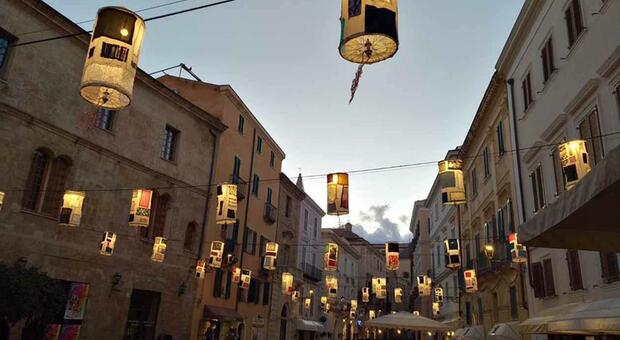 Le lanterne che verranno montate a Port'Alba