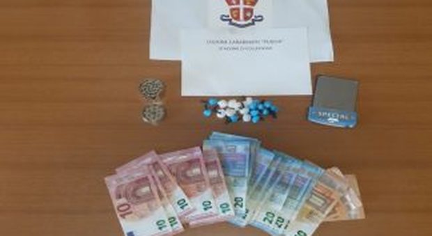 Spaccio di cocaina, scattano due arresti nel Salento: ancora controlli dei carabinieri