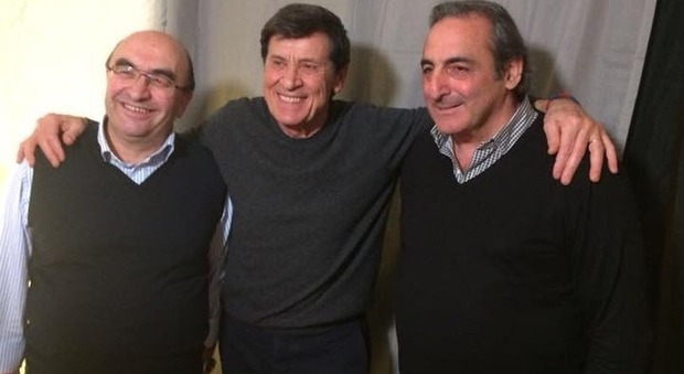 Gianni Morandi e gli amici cilentani: una telefonata e tutti al Palasele
